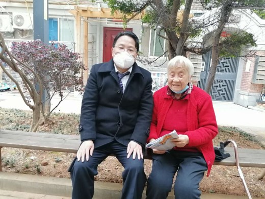     红心永向党 大爱铸忠诚